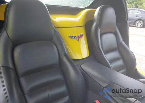 2006 Chevrolet Corvette z USA, uszkodzony, nr VIN 1G1YY36U965104272